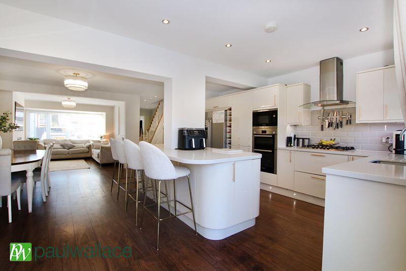 Kitchen/Dining