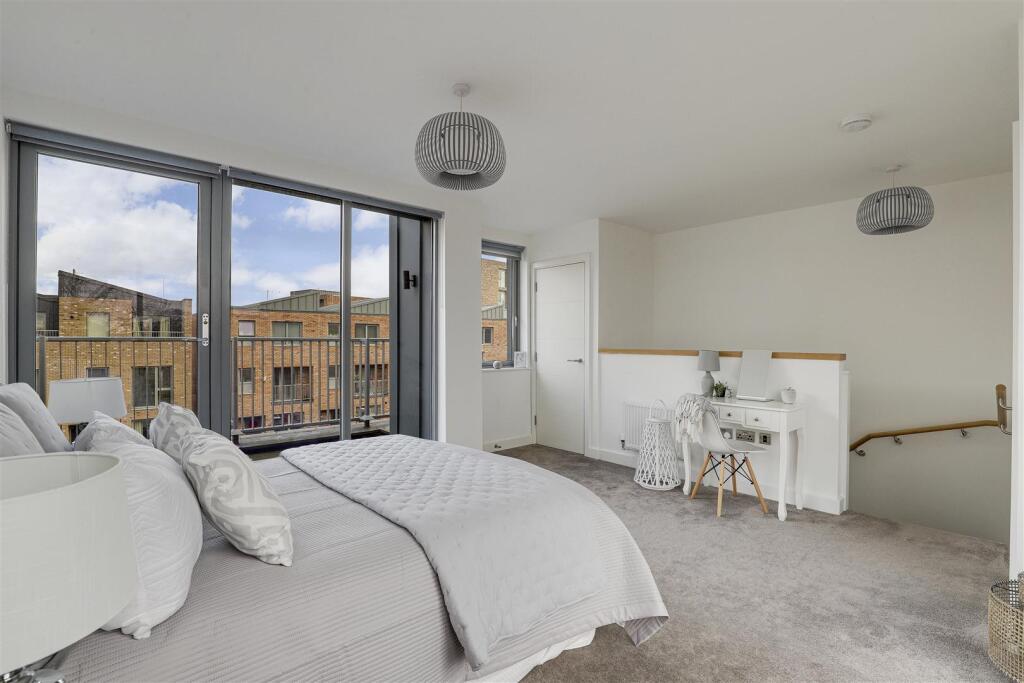Quays Place (15).jpg