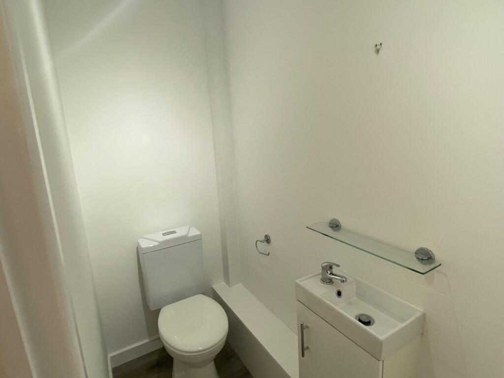 Downstairs WC.jpg