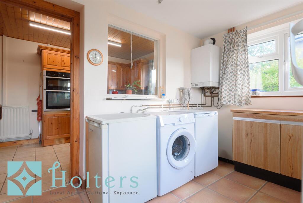 1 Maeshafren, Caersws-22.jpg