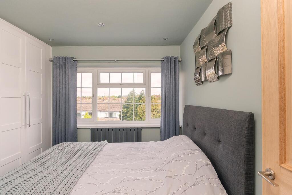 4R8DHE - Bedroom B.jpg