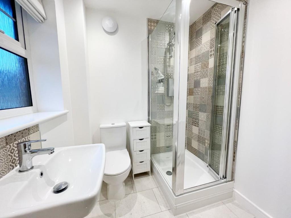 En Suite To Master.jpg