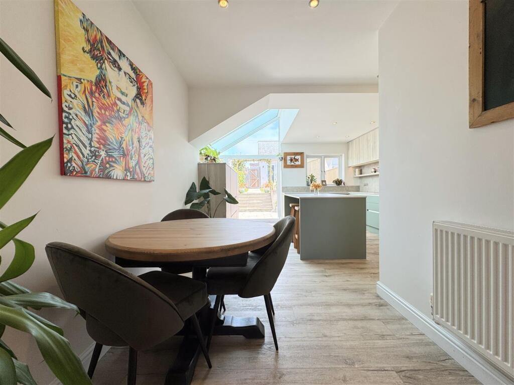 Kitchen Diner