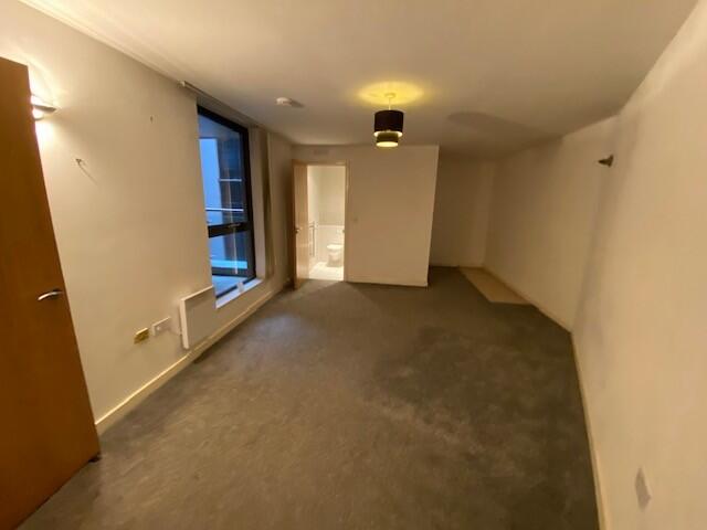 Bedroom 1 T202510201627.jpg