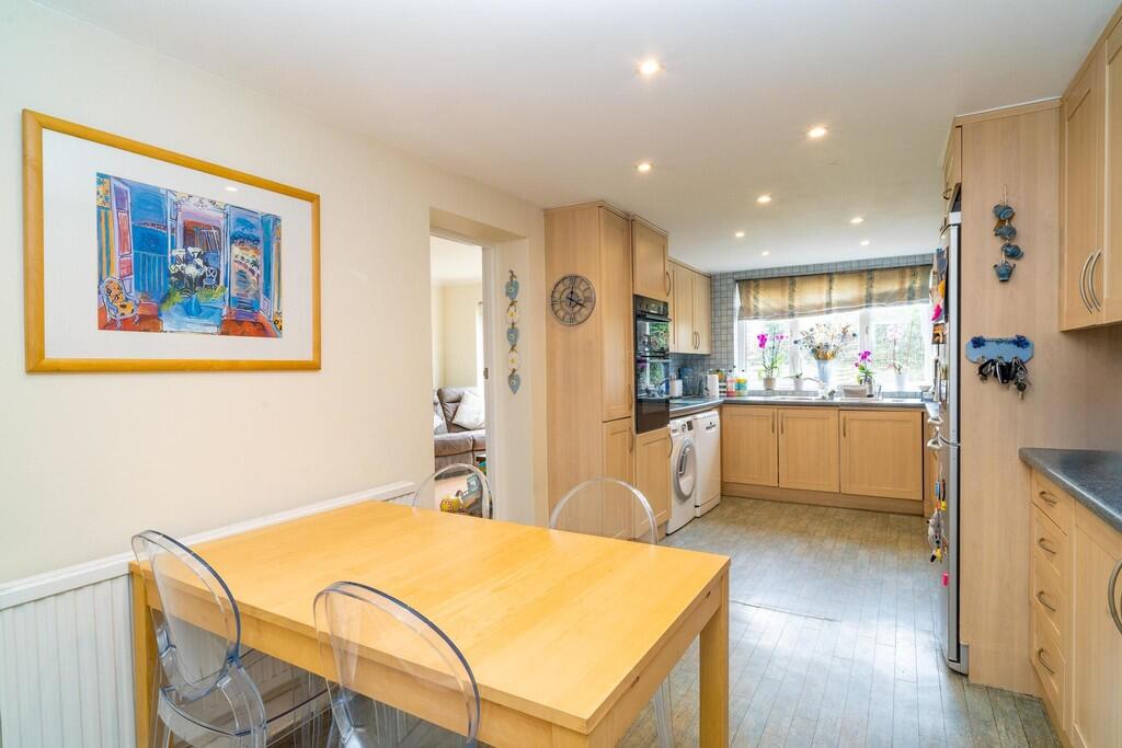 008-51 Wolmer Gar...