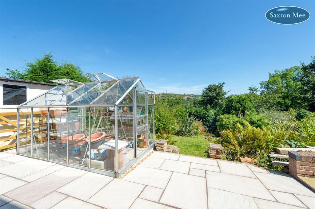 garden 1.jpg