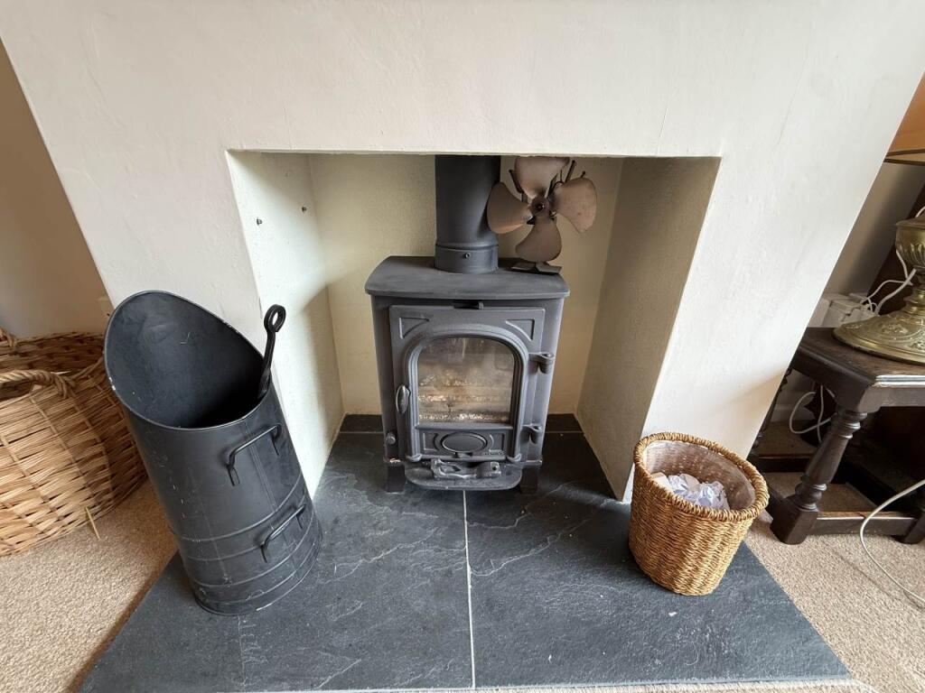 LOG BURNER