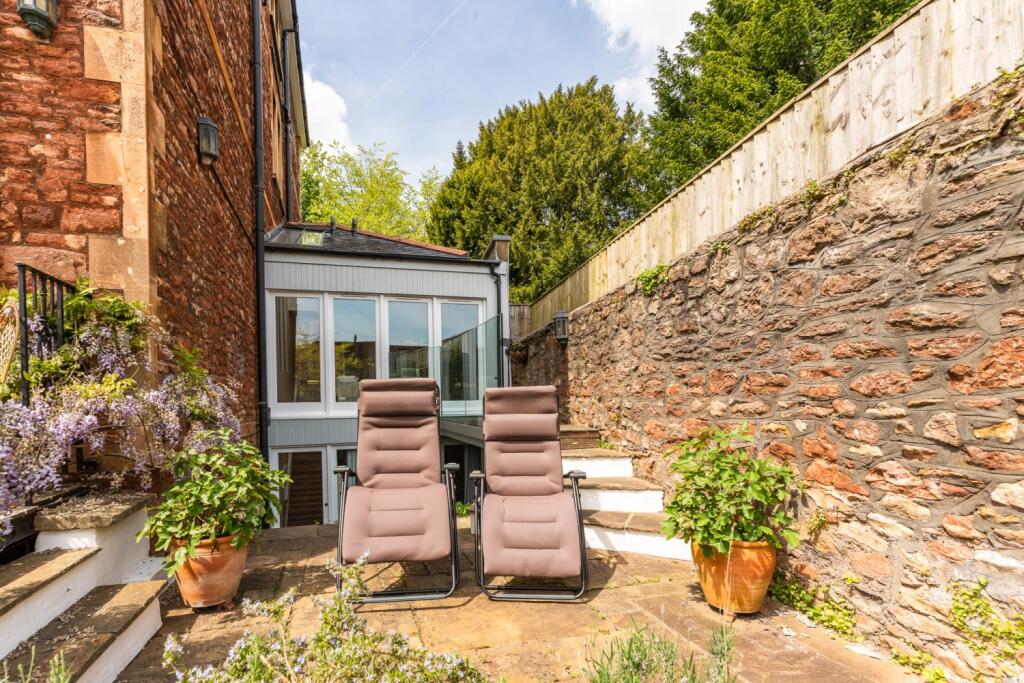 Annex rear and terrace