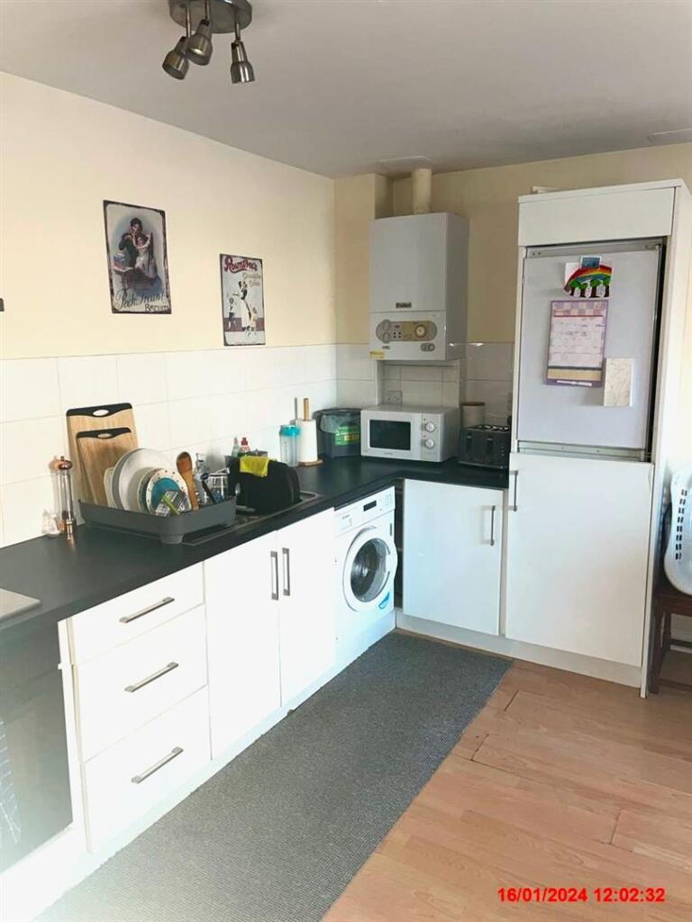 4, HURLEY COURT.jpg