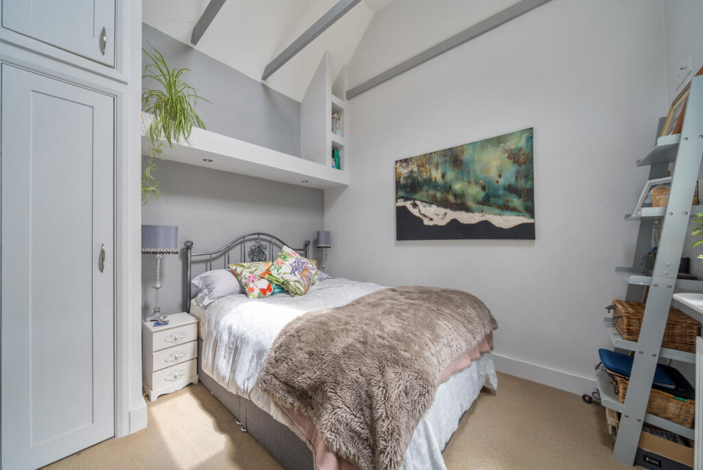 1315629-19-685d3b...