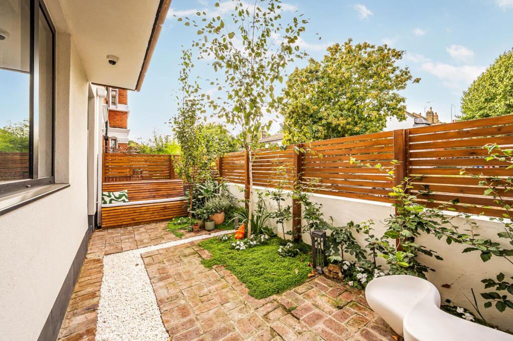 New Fauconberg Cottage-21.jpg