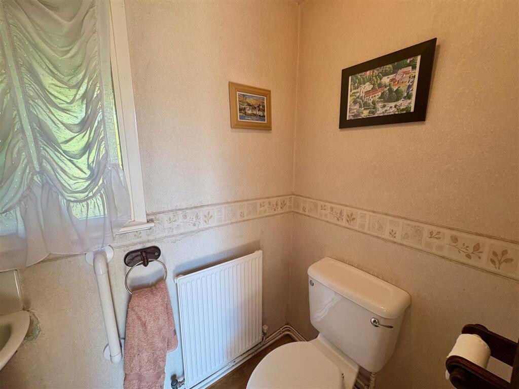GUEST WC