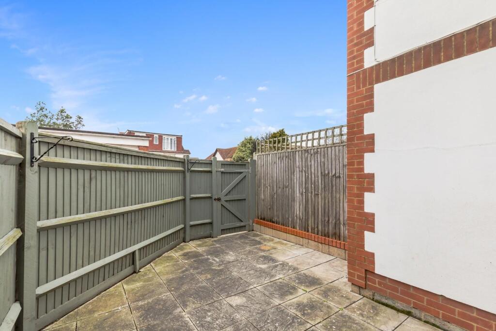 Dorothy Road, 14, Flat 2-8.JPG