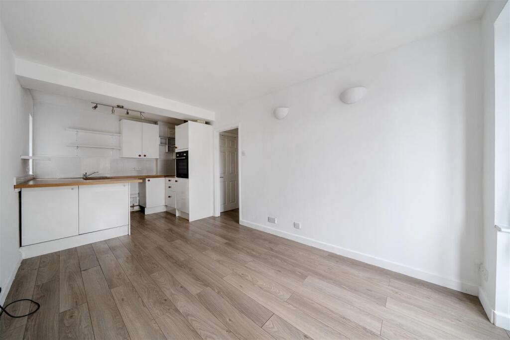 Kitchen / Sitting Room