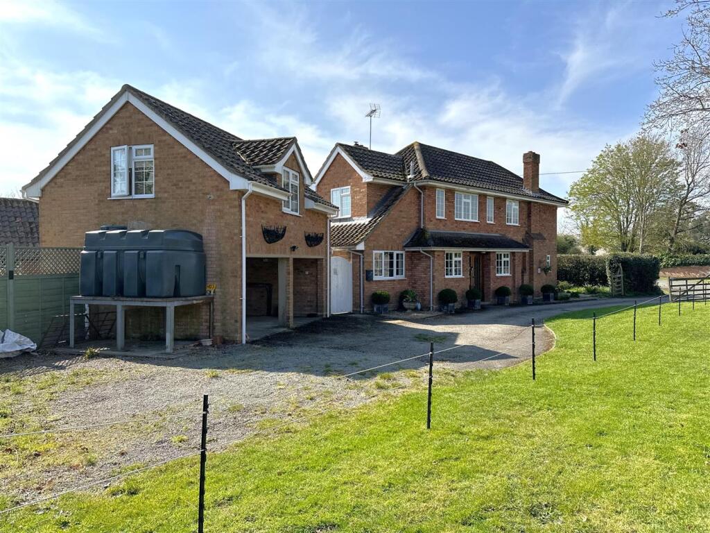 Front Aspect (2) 544