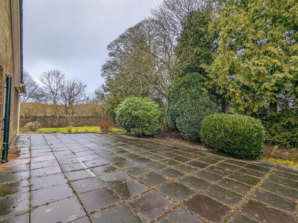 higherfields back lane standish -7.jpg