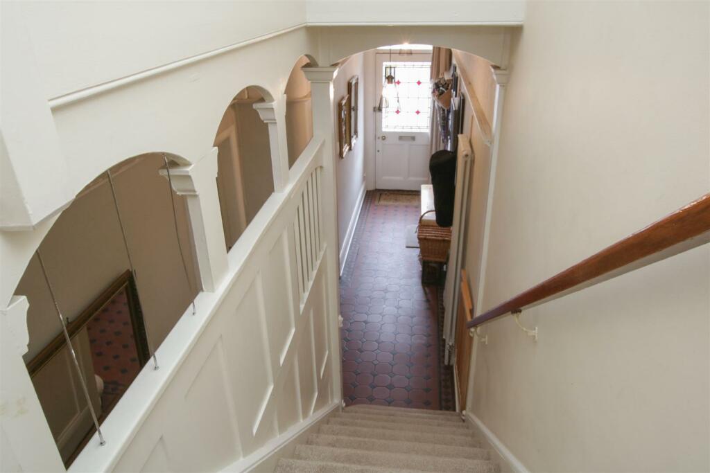 STAIRCASE &amp; ENTRANCE HALL