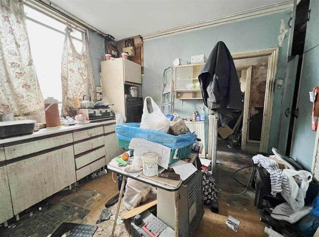 5 - End-terraced House for Auction, Horfield, Bris