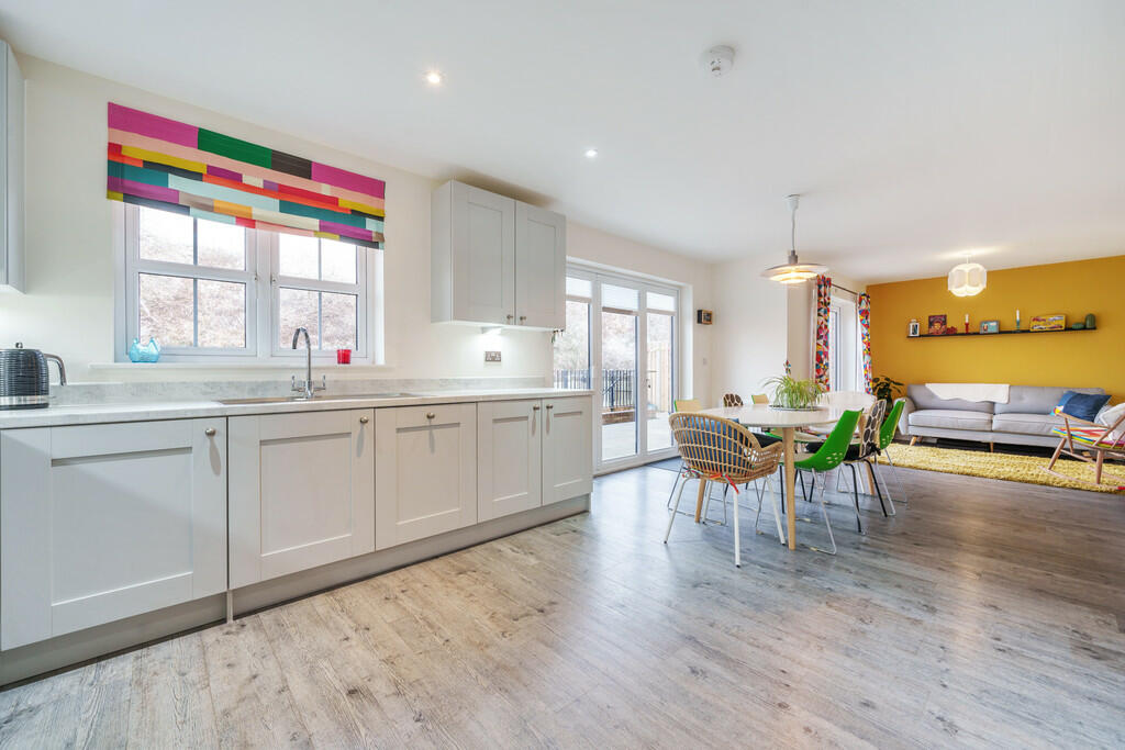Open Plan Dining ...