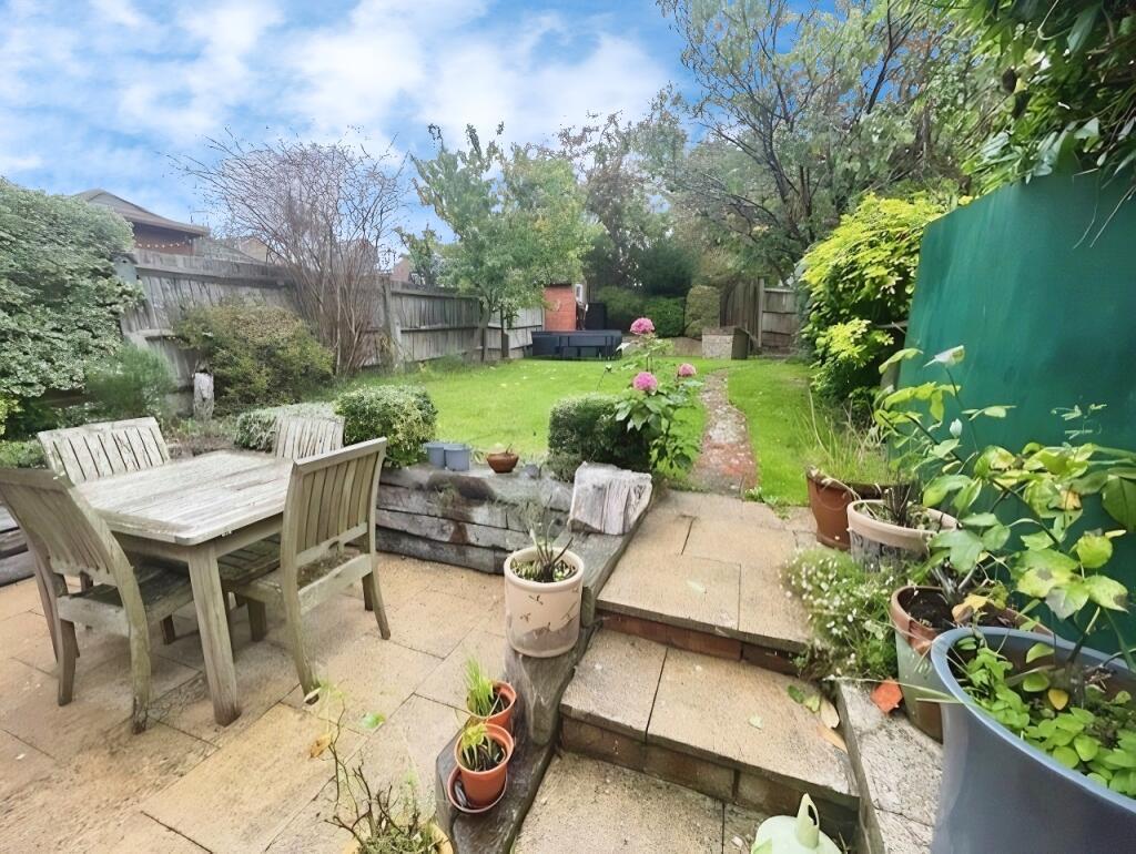 92743383-thumbnail_image0