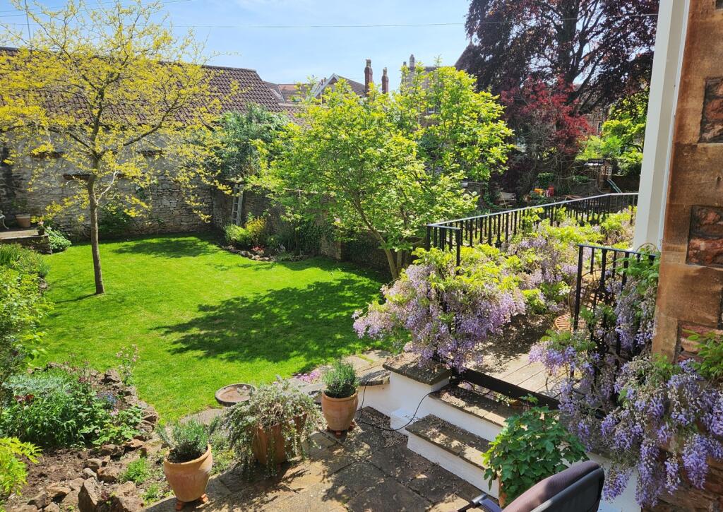 South facing garden