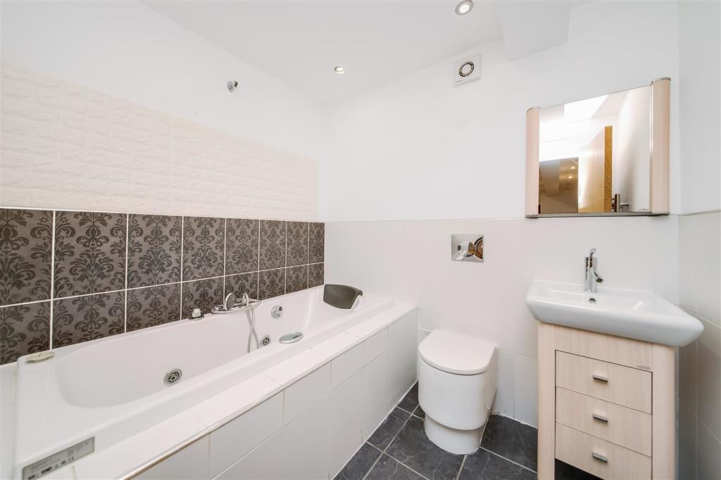 HOUSE BATHROOM