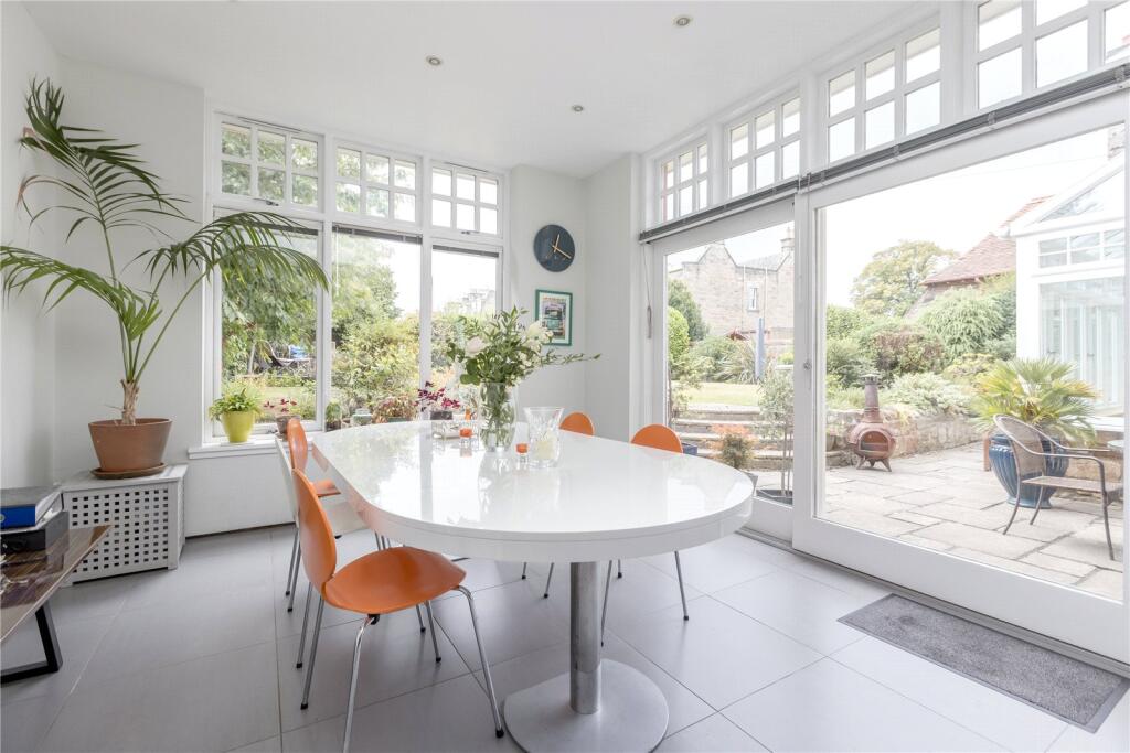 Sunroom/Kitchen