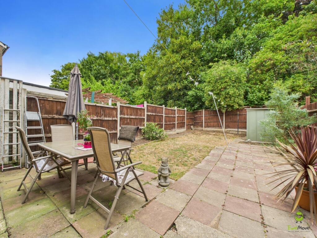 CAM02615G0-PR0094-STILL008