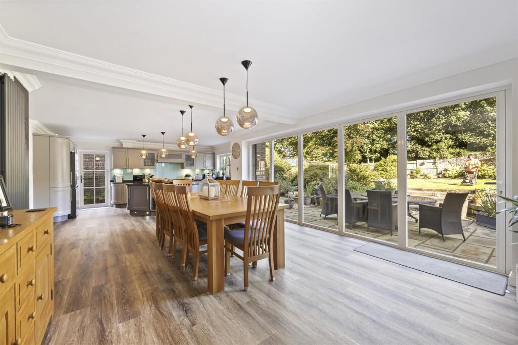 First Avenue 81 R Luff-020.JPG