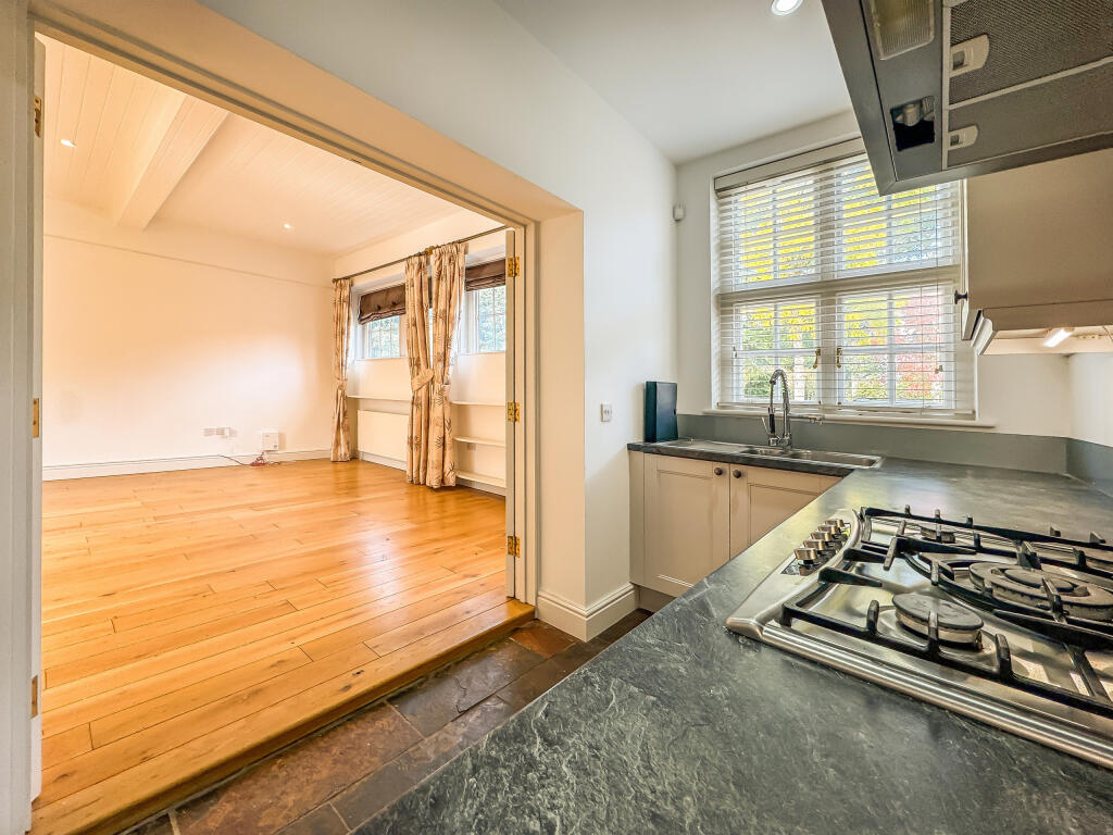 20250927_105953079_iOS_edited