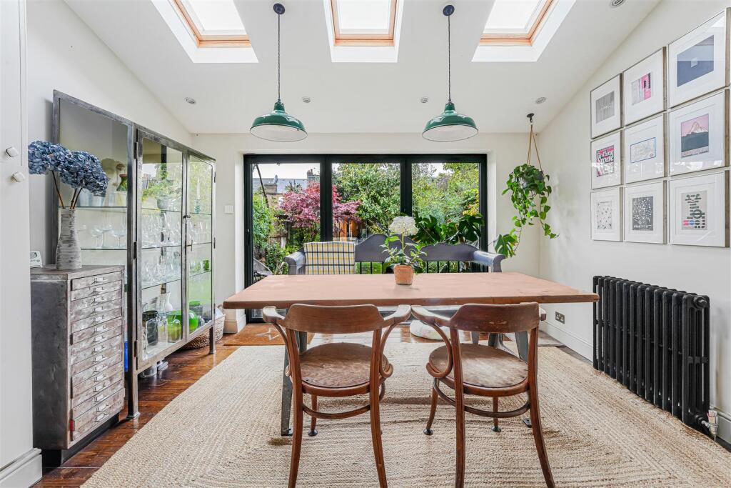 Open Plan Kitchen/Dining/Family Room