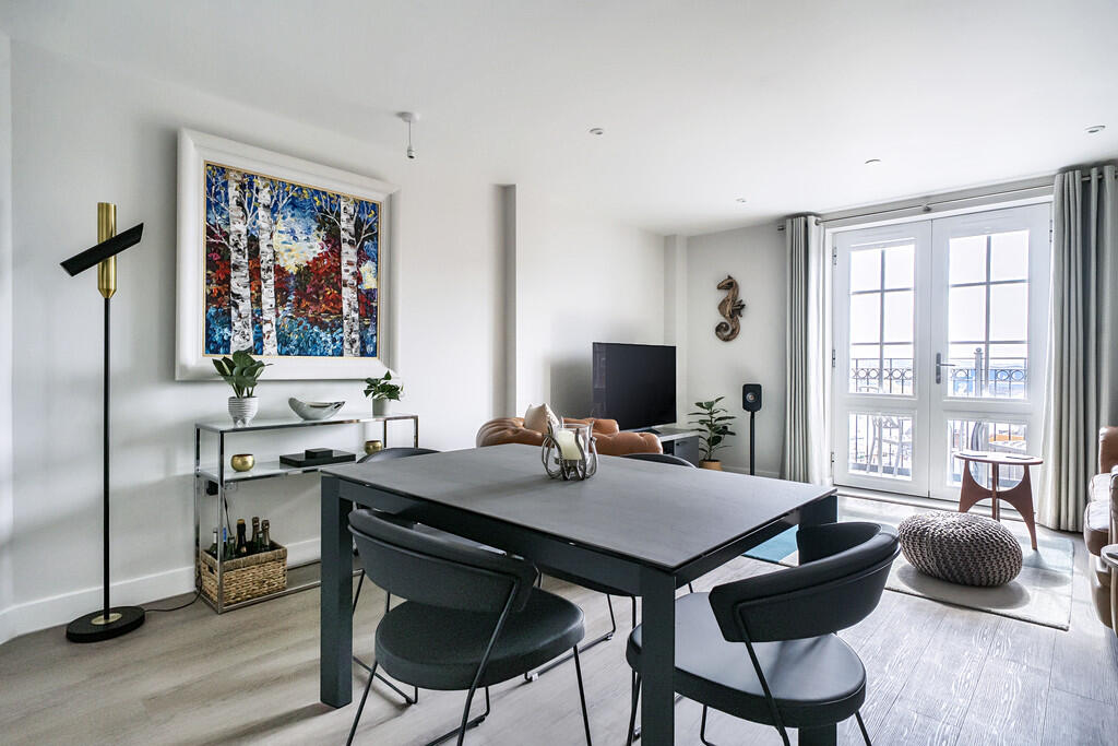 15-681b7b18a52c8-...