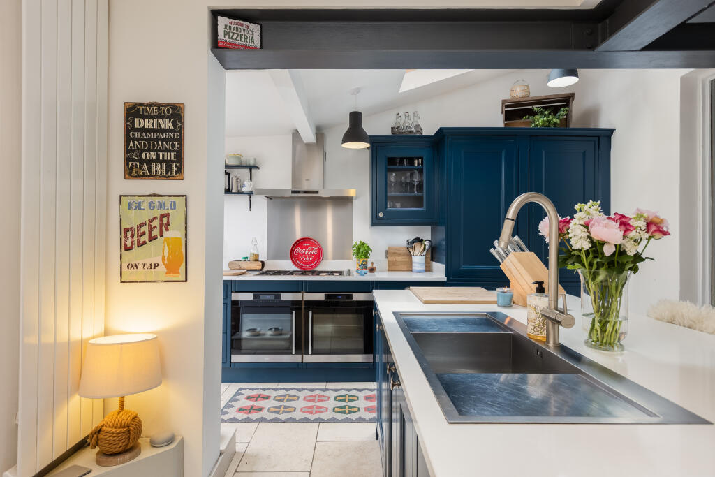 Westgate 116 Kitchen-3