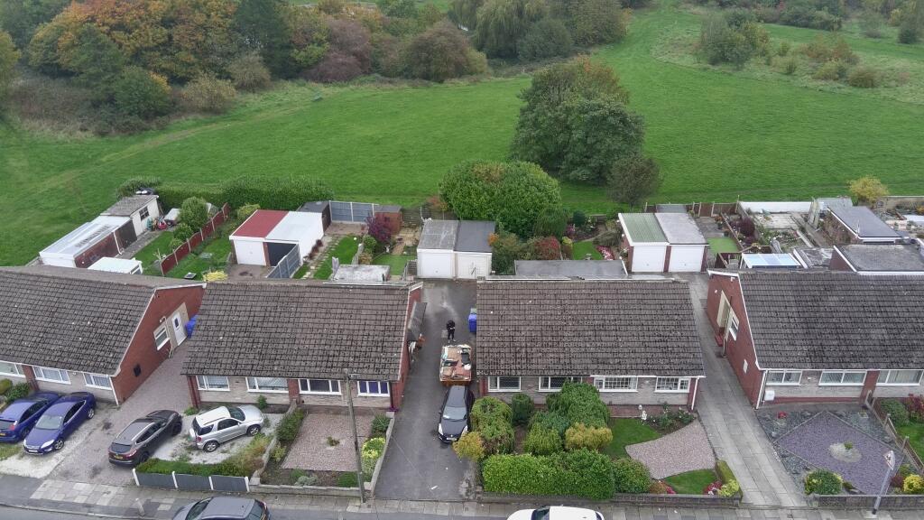 4910189 100DRONE SING0194 T202510141250.jpg