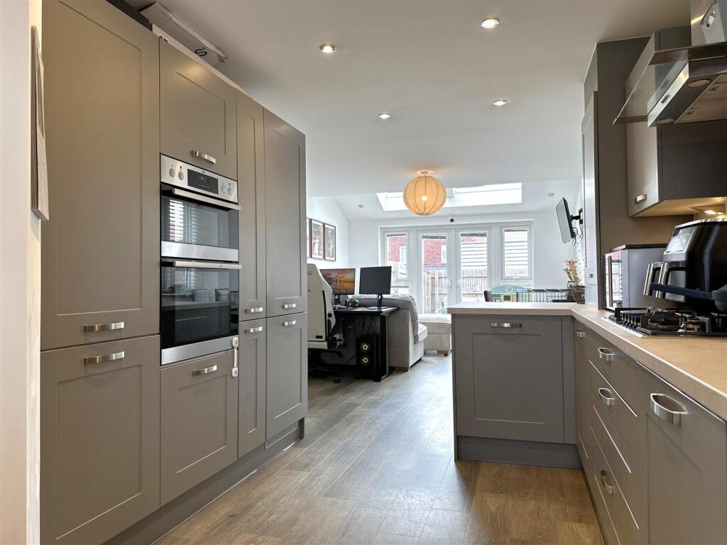 Stylish Kitchen 203