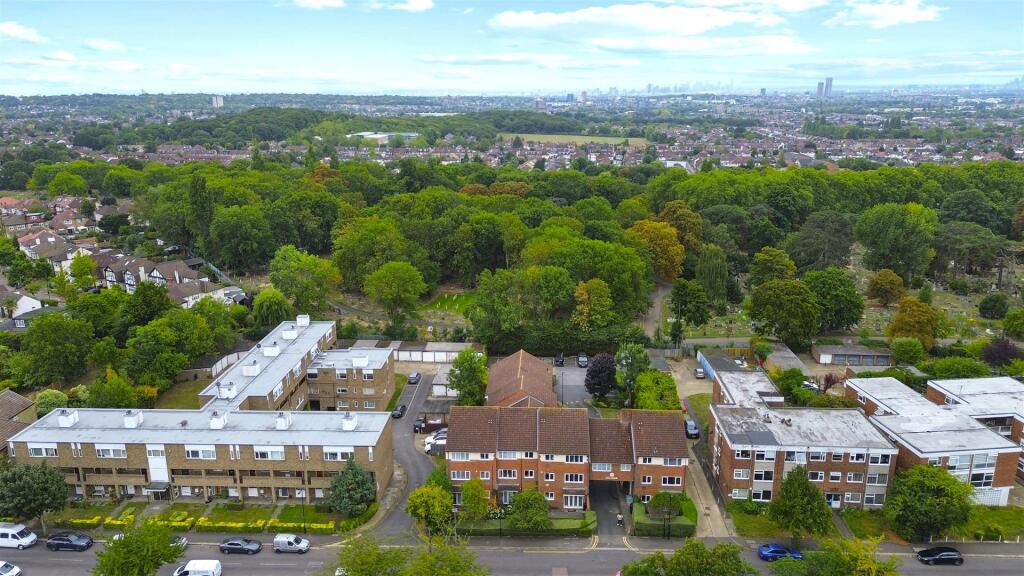 Chingford Avenue, E4