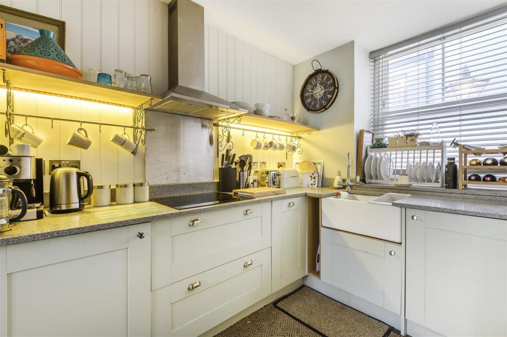 Zawn Nook Kitchen.jpg