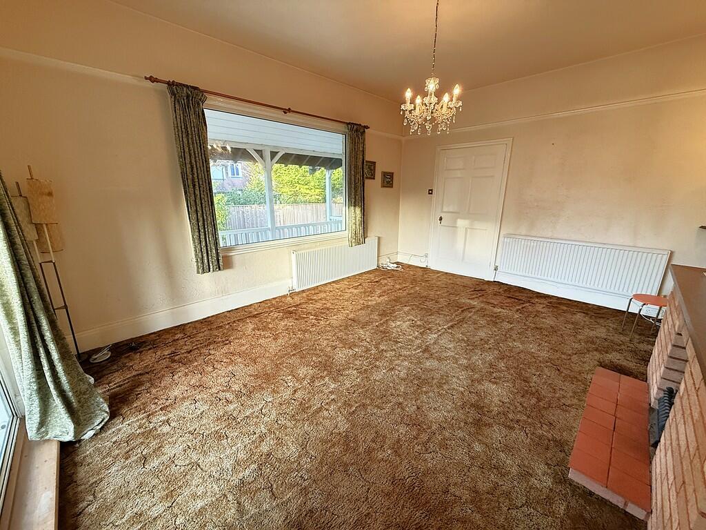 LIVING ROOM 3