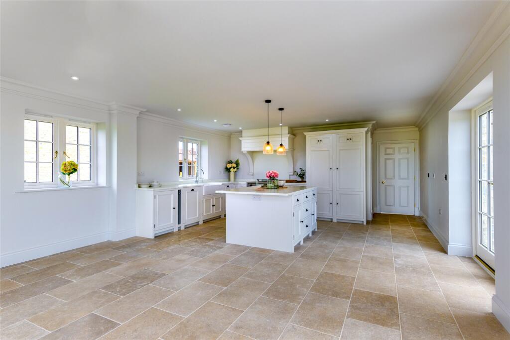 Kitchen/Dining