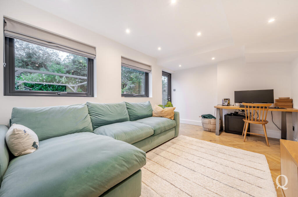 49511d68-5a69-405...