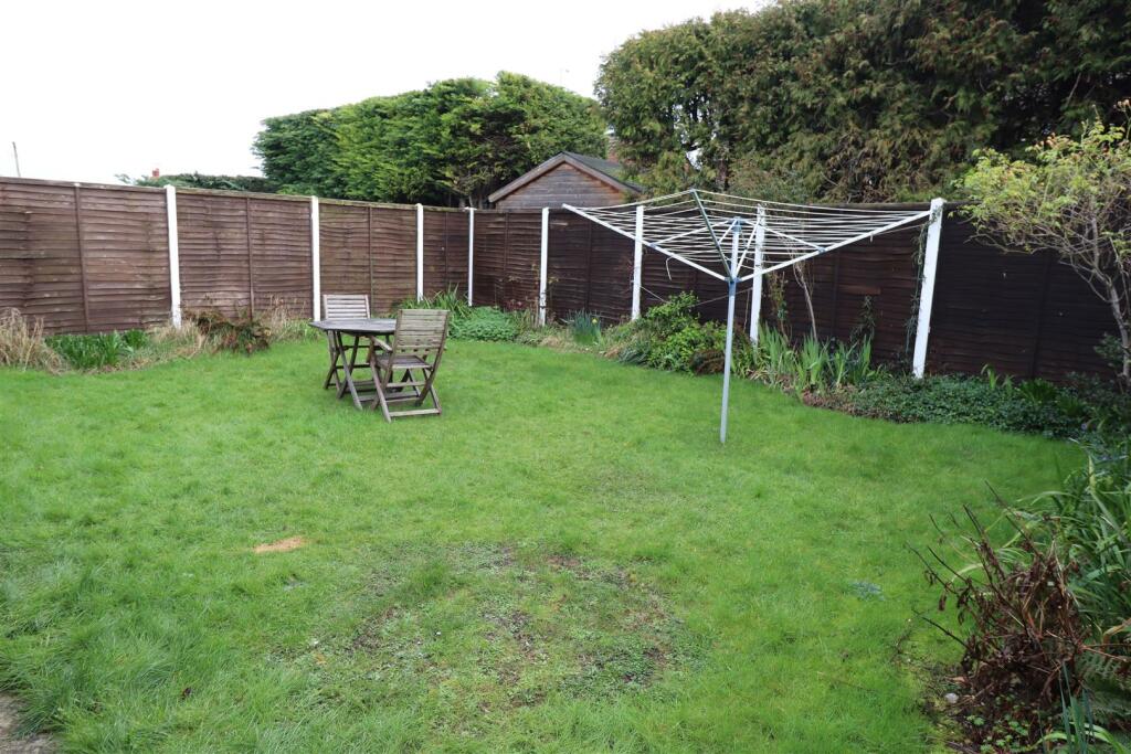 Garden (2).JPG