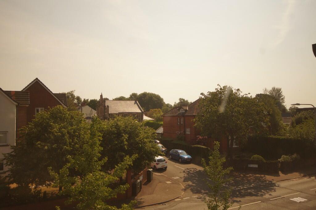 12 Rhydes Court