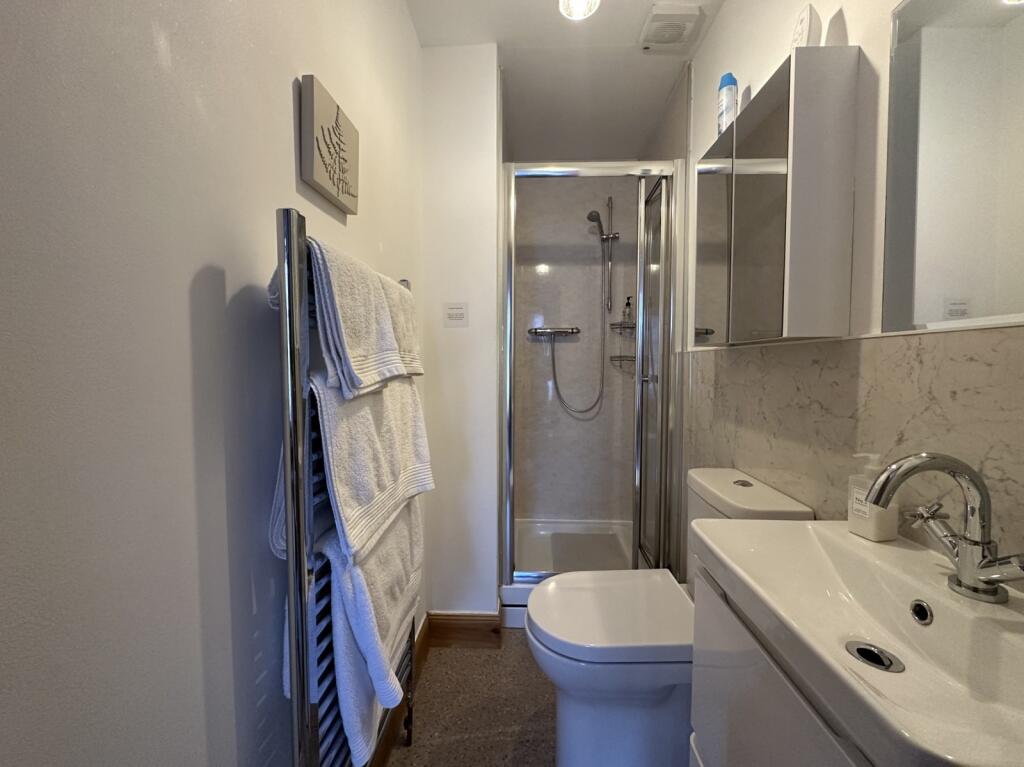 Bedroom 5 En suite
