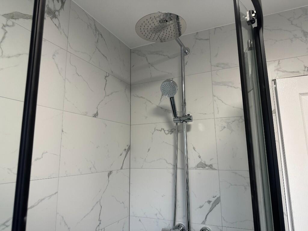 En-Suite Shower