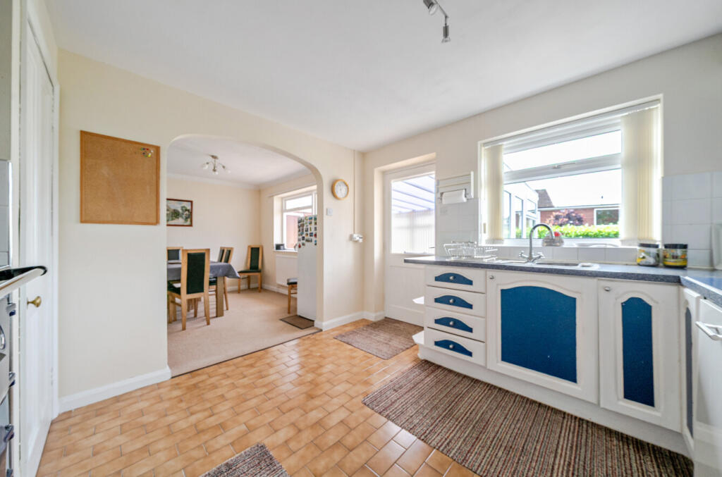 1346372-10-68c93f...