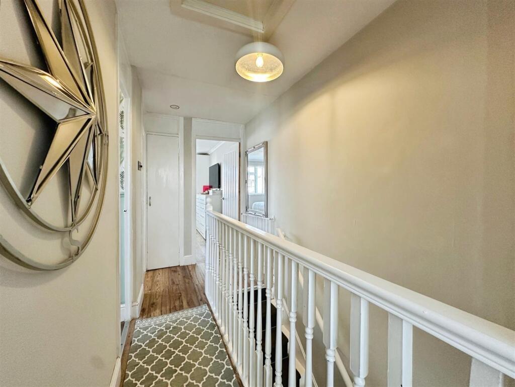 92f5b166--45E2-93BE-4E724C7FCEB5-97422-00001F08C8B