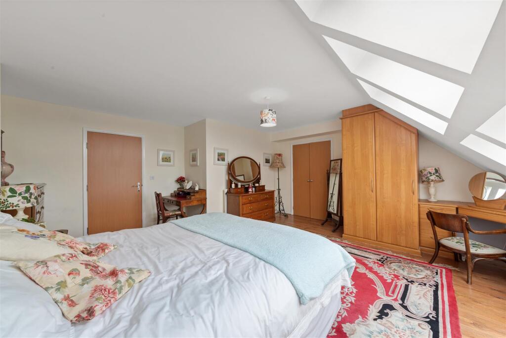 3 Childsbridge Farm Place 14.jpg