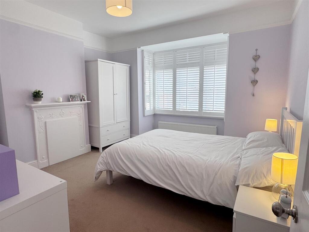 Bed 2.JPG