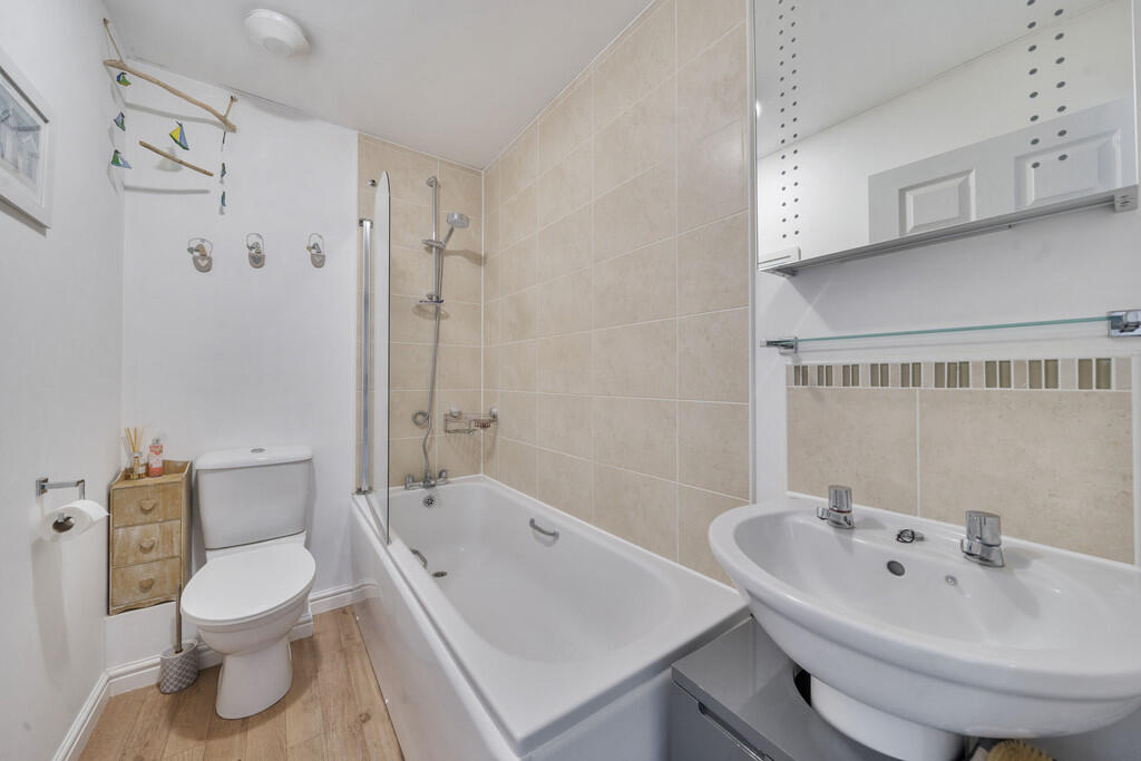 1296998-38-682c4e...