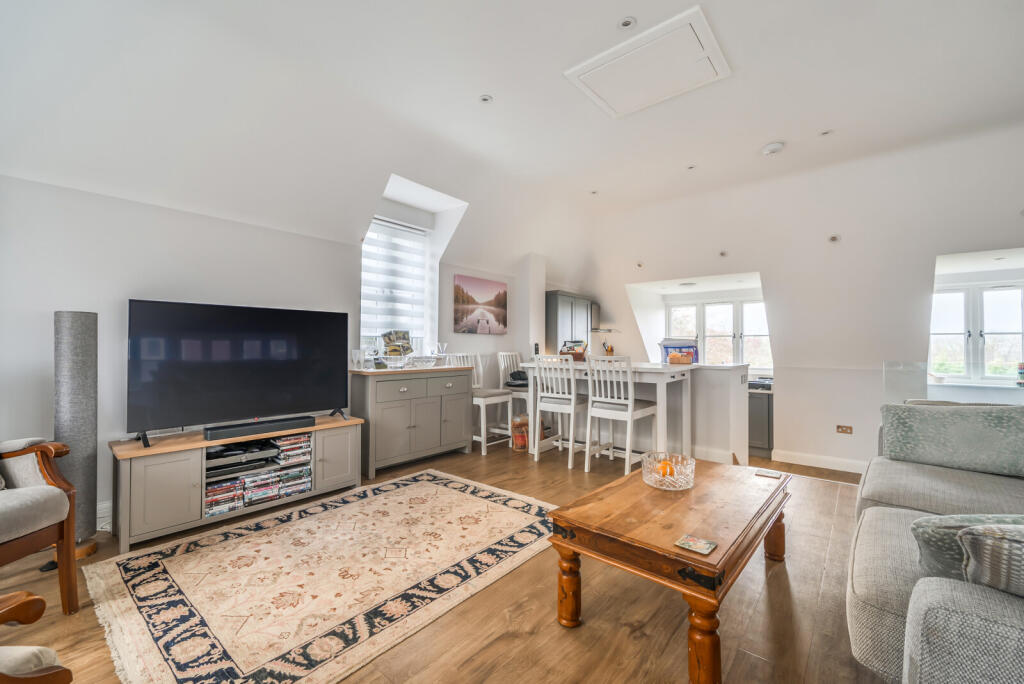 1395902-12-695f83...